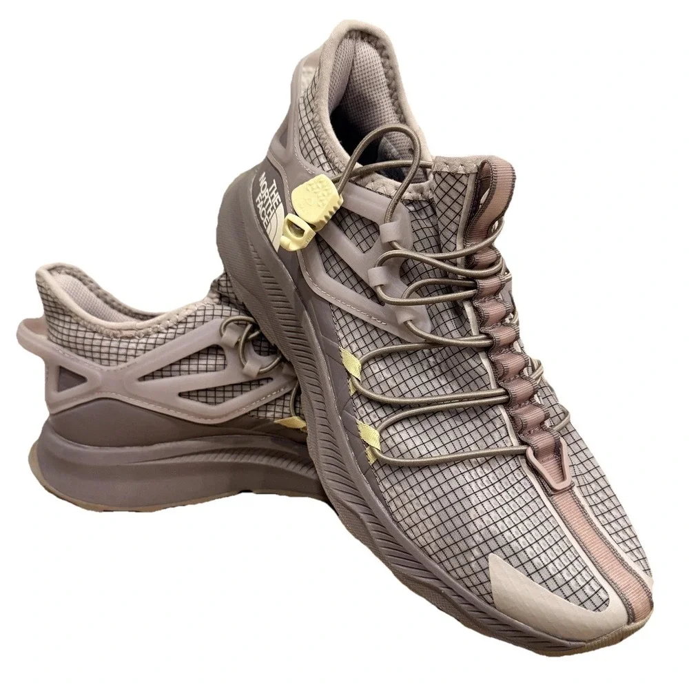 The North Face Oxeye Tech Shoes Womens Size 9.5 Gray Moonstone Trail Running